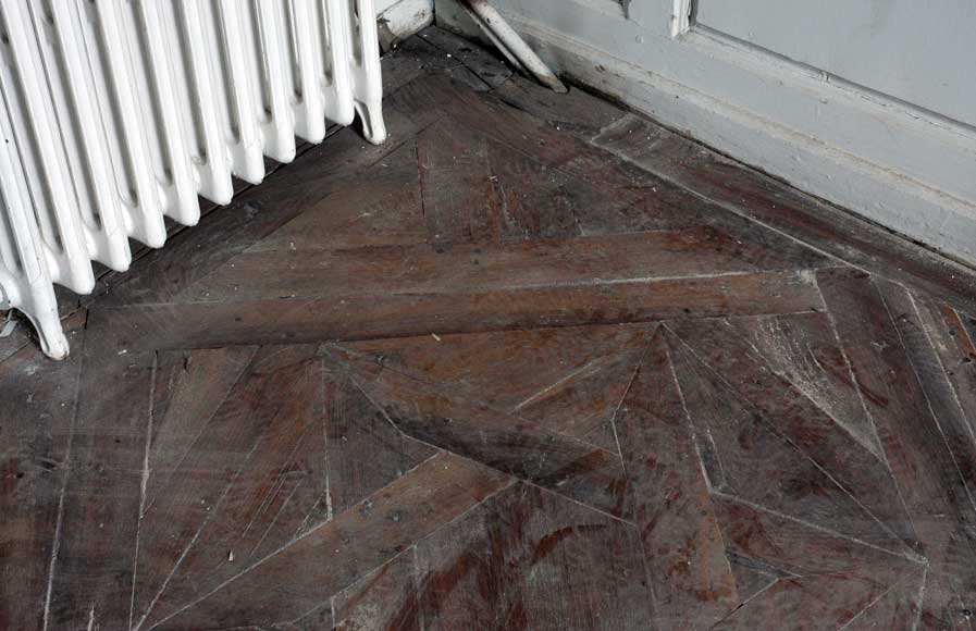 Paneled room and rare parquet flooring from the 18th century-23