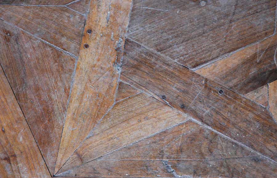 Paneled room and rare parquet flooring from the 18th century-31