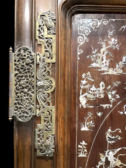 DAÏ NIPPON, Japanese-style cabinet with mother-of-pearl marquetry-4