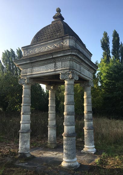 Monumental carved stone 