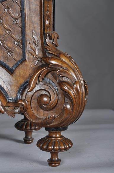 Mazarov (attributed to), Neo-Renaissance carved walnut cartel clock-3