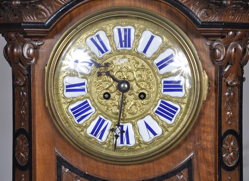 Mazarov (attributed to), Neo-Renaissance carved walnut cartel clock-5