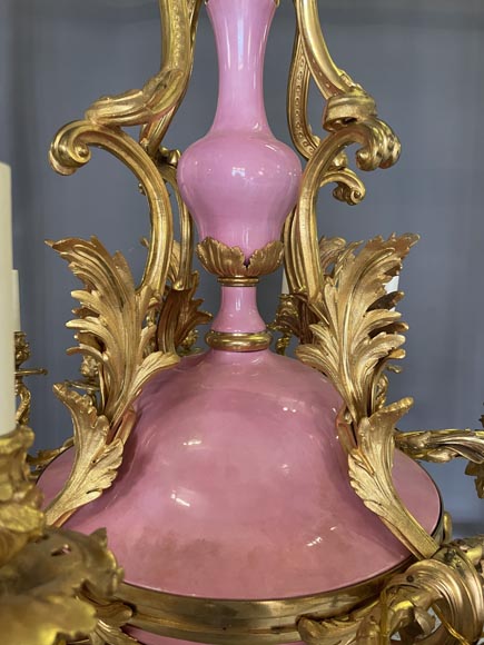 Pair of gilt bronze and blue and pink porcelain chandeliers dating from the Napoleon III reign Pair of gilt bronze and blue and pink porcelain chandeliers dating from the Napoleon III reign-3