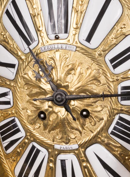 Gilded bronze clock, signed LEROLLE Frères Paris, showing Minerva presenting her shield-12