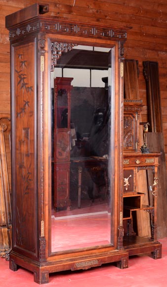 Gabriel VIARDOT (attributed to) - Asymmetrical cabinet with rich engraved and sculpted decoration of extreme oriental inspiration-1