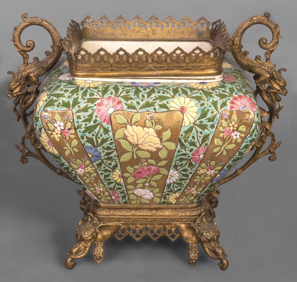 Ignac FISCHER - Chinese style jardiniere, in earthenware and gilded bronze-0