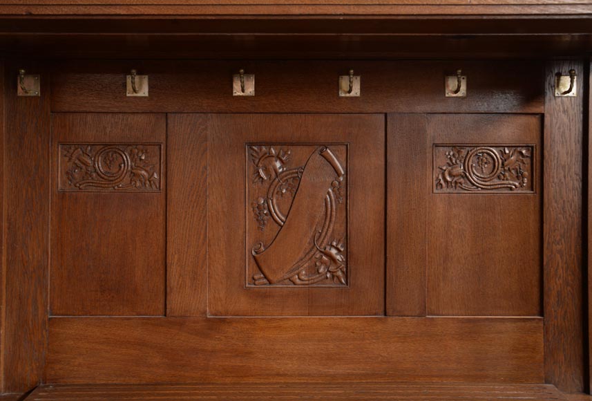 Oak dining room, decoration inspired by Nordic mythology-10