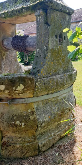 Stone well from the Louis XIV period-2