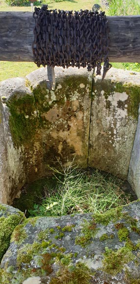 Stone well from the Louis XIV period-4