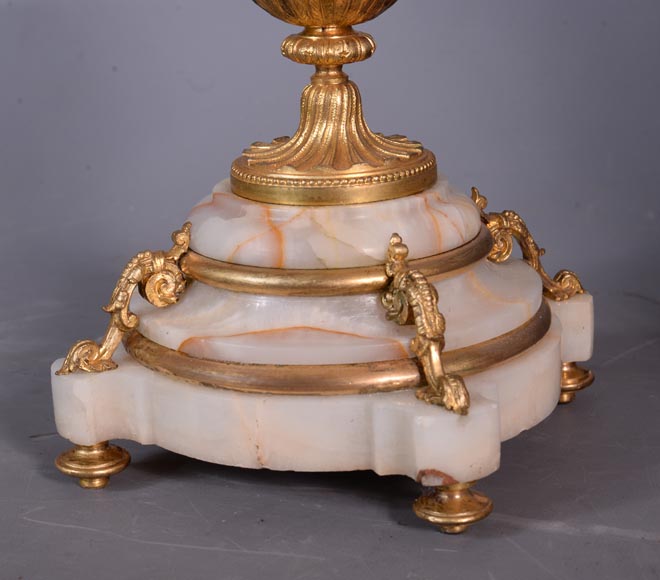 Napoleon III set clock in gilt bronze and onyx, circa 1860-11