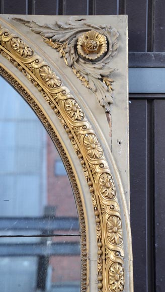 Important Louis XVI style overmantel pierglass decorated with knotted ribbons and flowers-3