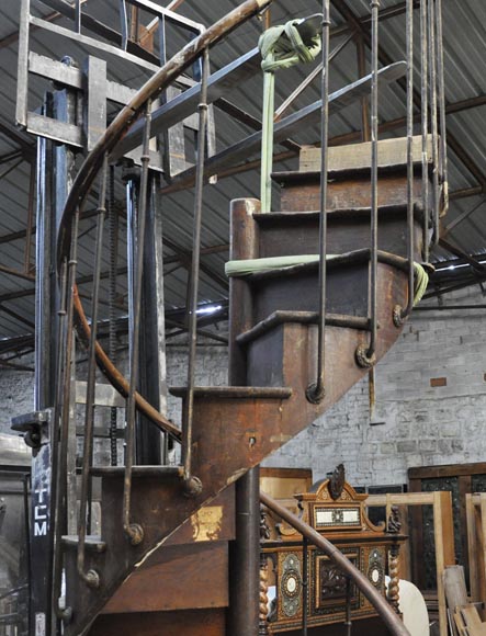 Rare Oak spiral staircase, 19th century-9