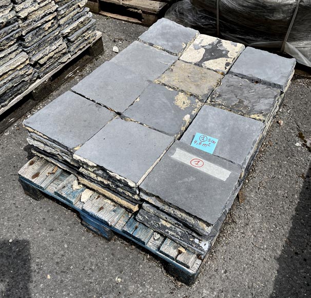 Lot of approximately 14 m² of antique Belgian bluestone floor tiles Lot of approximately 14 m² of antique Belgian bluestone floor tiles-3