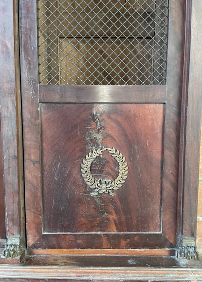 Set of Empire-style mahogany and bronze panelling and bookcases-19