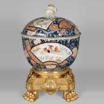 Imari porcelain covered pot on a Napoleon III gilt bronze mount, 19th century