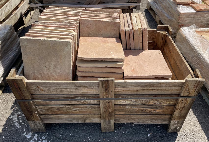 Set of around 8 m² of terracotta floor tiles in square shape-6