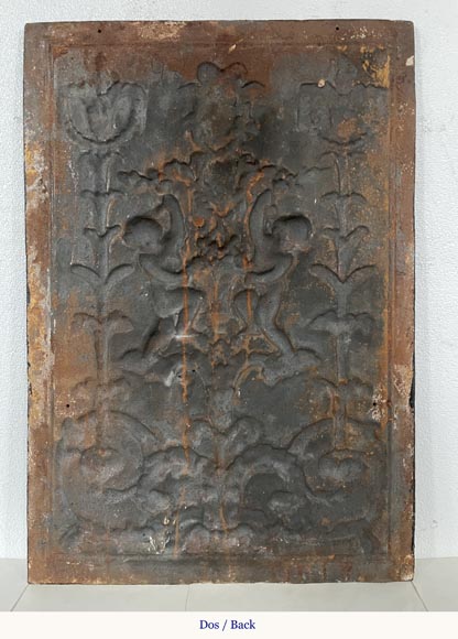 Fireback with putti decoration-7