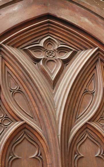 Neo-Gothic oak and walnut door -5