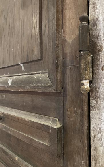 Antique oak door with its frame-9