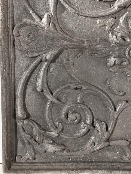 Phoenix-shaped fireplace plaque, decorated with scrolls-2