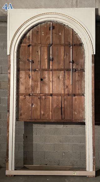 Carved, regilded and white-painted wooden paneling-4