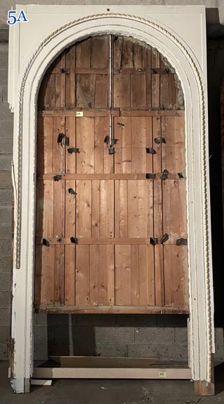 Carved, regilded and white-painted wooden paneling-5