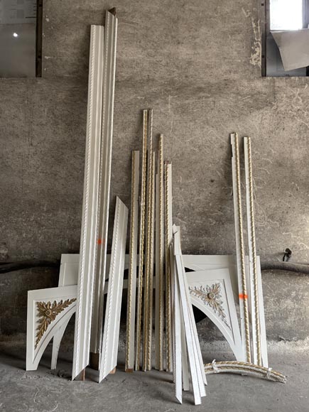 Carved, regilded and white-painted wooden paneling-20