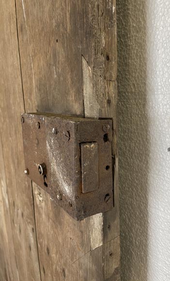 Oak door with rounded top from the 18th century-10