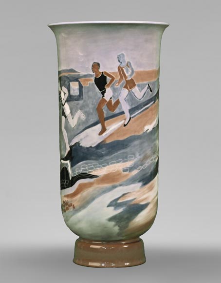 Sèvres and Karine LIÉVEN, Pair of porcelain vases decorated with marathon runners, 1937-4