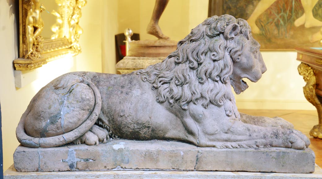 Pair of terracotta lion statues, 18th century-1