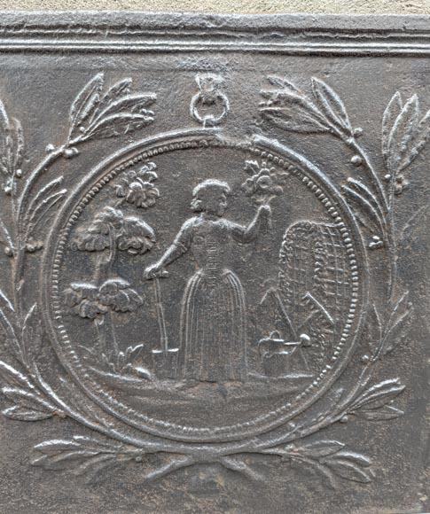 Fireback with medallion representing a shepherdess-1