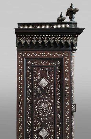 Rosewood cabinet with bone and light-wood marquetry Rosewood cabinet with bone and light-wood marquetry-4