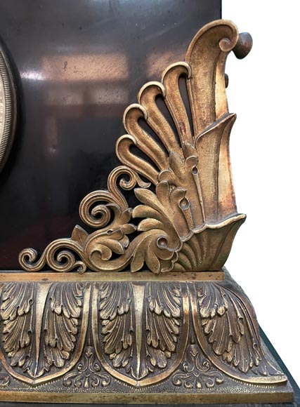 Empire Style Lion Mantel Clock in Black Marble and Ormolu Empire Style Lion Mantel Clock in Black Marble and Ormolu-7