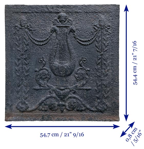 Louis XVI period fireback with lyre-6