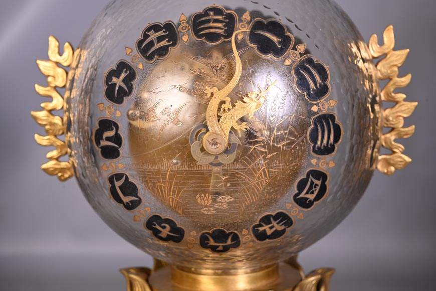 L’Escalier de CRISTAL – Japonist Glass Clock in the Shape of a Sphere Emerging from a Lotus Flower-6