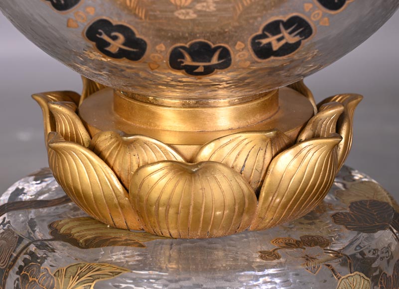 L’Escalier de CRISTAL – Japonist Glass Clock in the Shape of a Sphere Emerging from a Lotus Flower-8