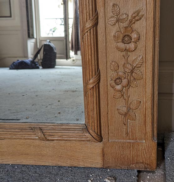 Louis XVI style trumeau in carved oak adorned with a bird's nest framed by floral decoration-6