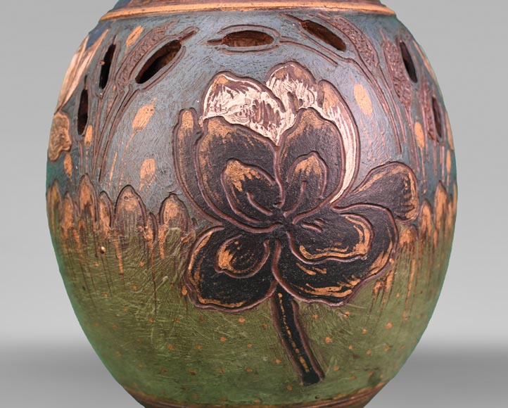 Ernest CHAPLET for the HAVILAND manufacture, Vase with aquatic plant decoration, circa 1880-6