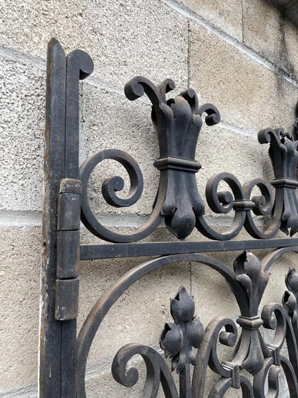 Napoleon III-style wrought iron double gate, 19th century-4