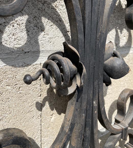 Napoleon III-style wrought iron double gate, 19th century-8