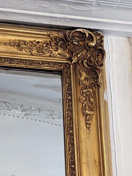 Gilded Trumeau in the Napoleon III style with corners decorated with palmettes-2