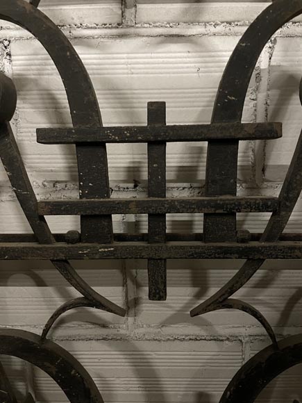 Double cast iron door with geometric decoration Double cast iron door with geometric decoration-6