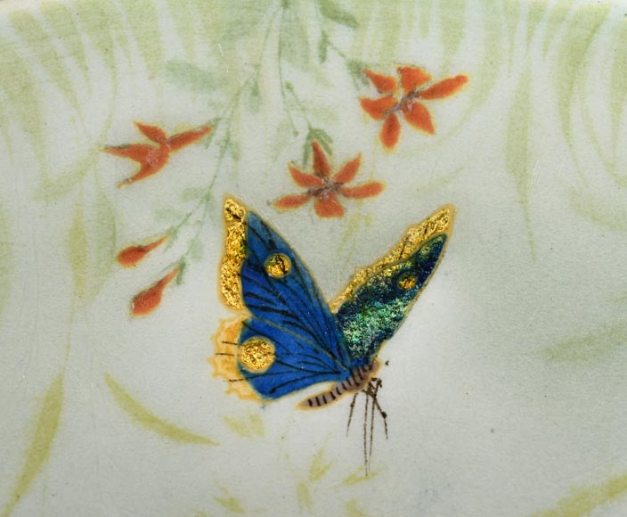 Théodore DECK, Dish decorated with iridescent bird and insects, circa 1880-1900-5