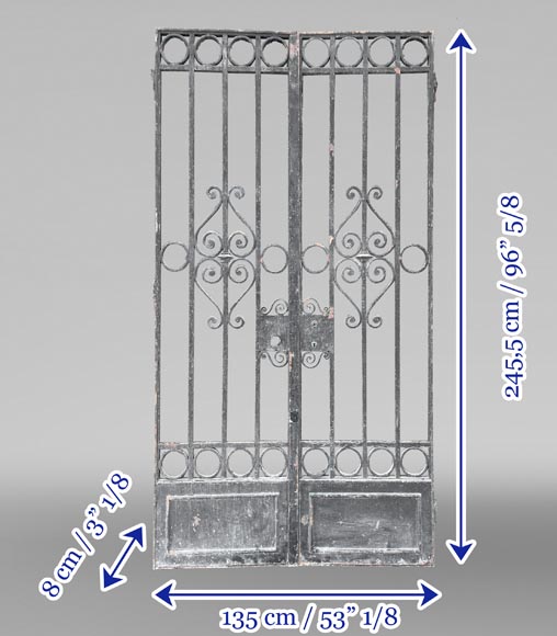 Cast-iron double leaf gate with frame-9