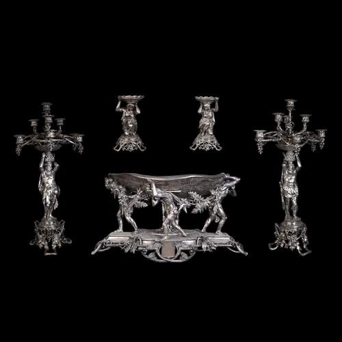 CAILAR, BAYARD & CIE – Table centerpiece featuring Native Americans