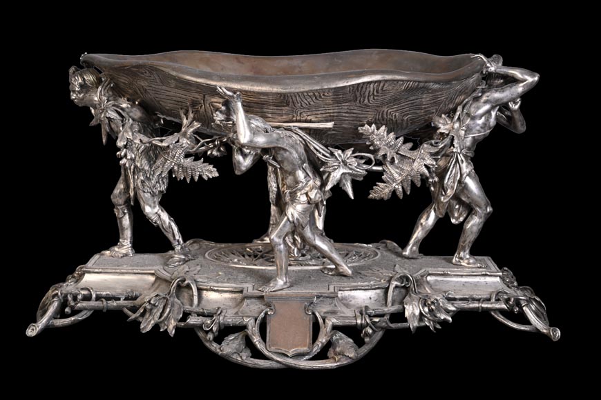 CAILAR, BAYARD & CIE – Table centerpiece featuring Native Americans CAILAR, BAYARD & CIE – Table centerpiece featuring Native Americans-1