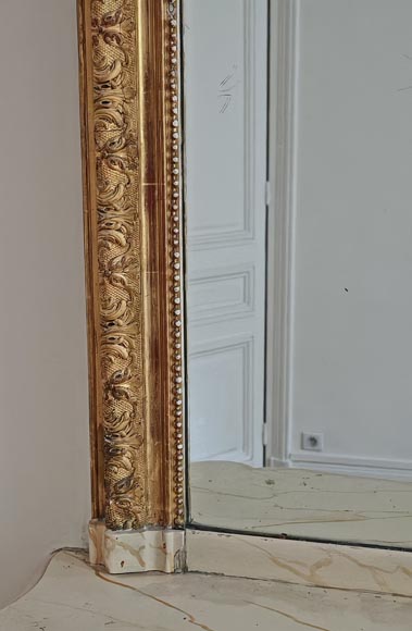 Large Regence style gilded trumeau topped by a shell-5