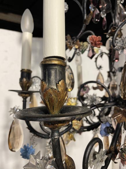 Patinated brass chandelier decorated with flowers and a polychrome porcelain parakeet-7