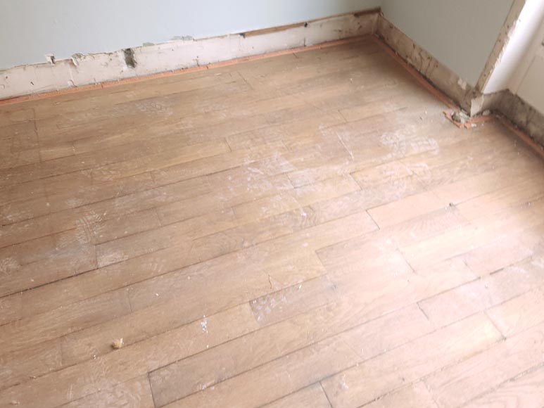 Lot of approximately 13 m² of linear parquet flooring-1