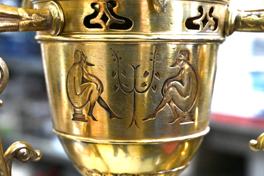 Gilded Bronze Égyptomania Chandelier Gilded Bronze Égyptomania Chandelier-4